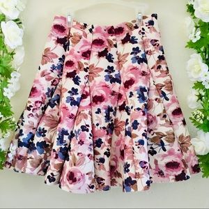 NWOT Lauren Conrad Floral Skirt